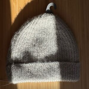 Brand New Zara baby basic knit hat / 6-12 months